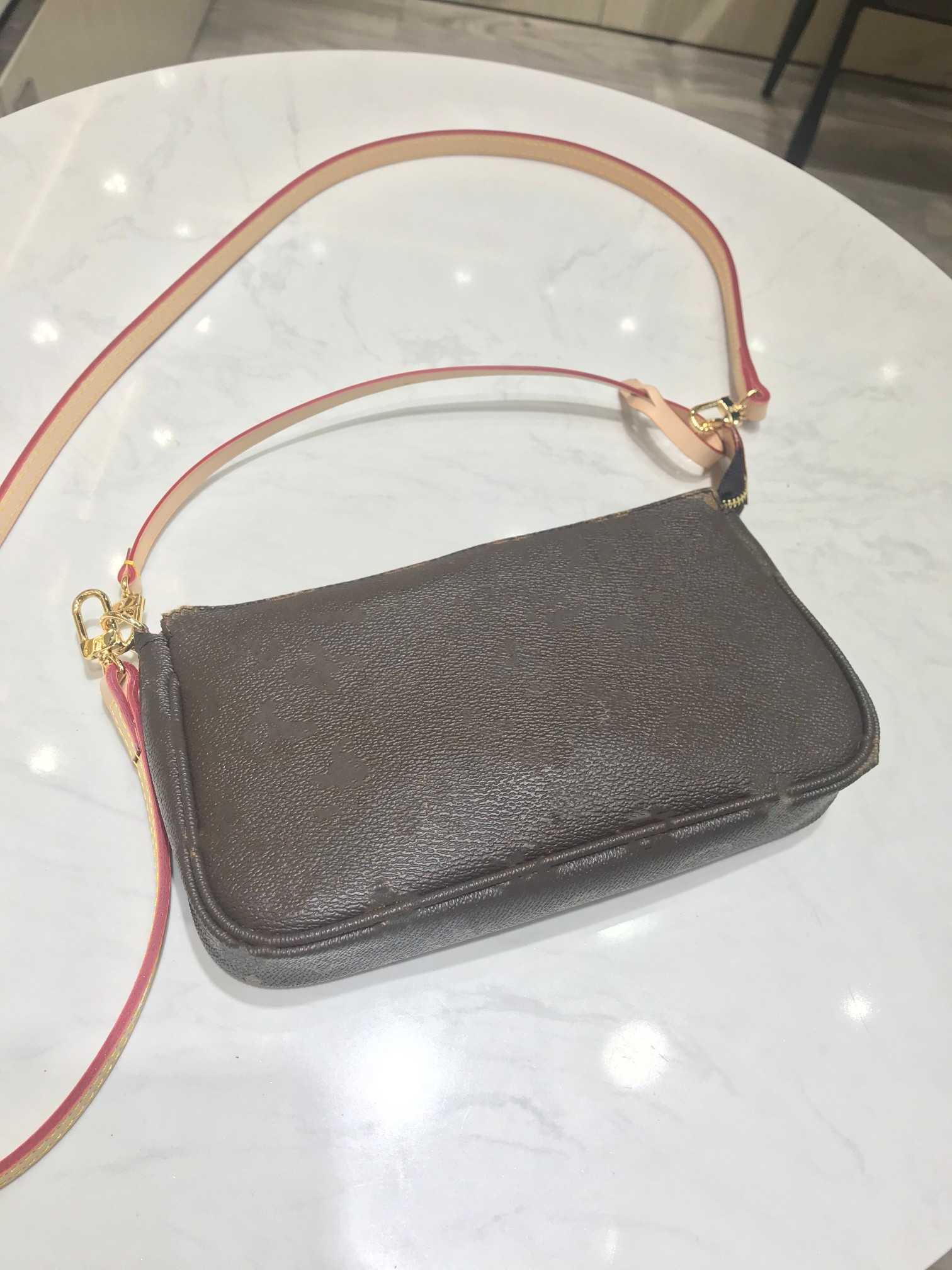 Women Luxurys Designers Bags Shoulder Bag Mini Handbags Pochette Accessories Crossbody Wallet Womens Purses Card Holder Messenger Purse Handbag LadyBackpack, Box
Women Luxurys Designers Bags Shoulder Bag Mini Handbags Pochette Accessories Crossbody Wallet Womens Purses Card Holder Messenger Purse Handbag LadyBackpack, Box