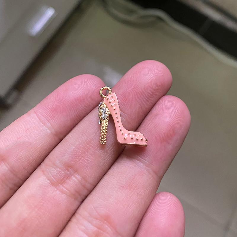 Charms 6pcs Fashion Pink High Heel Pendants , Women Necklace Bracelet Key Chain Aesthetic Accessories Jewelry Making Supplies, Bronze;silver
Charms 6pcs Fashion Pink High Heel Pendants , Women Necklace Bracelet Key Chain Aesthetic Accessories Jewelry Making Supplies, Bronze;silver