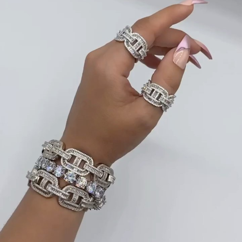 2022 New Arrive 5A Cubic Zirconia Iced Out Bling Baguette CZ Engagement Full CZ Eternity Band Ring For Women Men Hip Hop Jewelry
