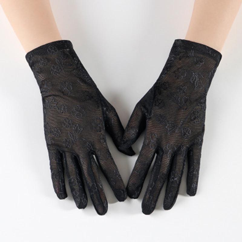 Five Fingers Gloves Summer Women Thin Short Stretch Hollow Flowers Lace UV Sunscreen Cycling Mitten Female Outdoor Riding Driving Sun Glove
Five Fingers Gloves Summer Women Thin Short Stretch Hollow Flowers Lace UV Sunscreen Cycling Mitten Female Outdoor Riding Driving Sun Glove