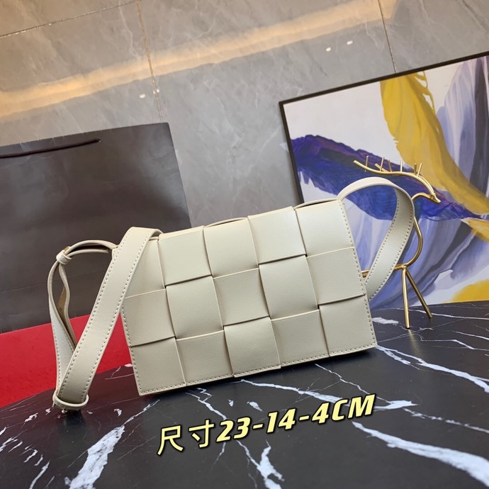 Newset Women Lady Messenger Bags heart Wave Pattern Satchel Genuine Leather Shoulder Bag Chain Handbags Purse, Shoebox is not sold separately
Newset Women Lady Messenger Bags heart Wave Pattern Satchel Genuine Leather Shoulder Bag Chain Handbags Purse, Shoebox is not sold separately