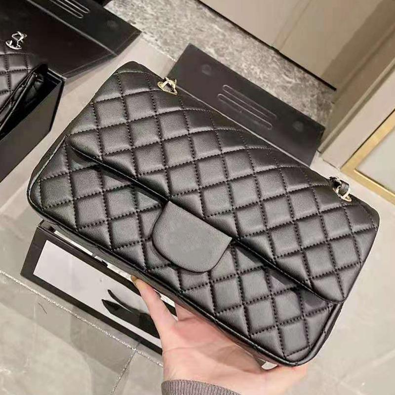 designer bags handbags top quality cowhide lambskin Genuine Leather Crossbody Bag luxury women purse gold silver chain flap shoulder female package wholesale, Red golden chain
designer bags handbags top quality cowhide lambskin Genuine Leather Crossbody Bag luxury women purse gold silver chain flap shoulder female package wholesale, Red golden chain