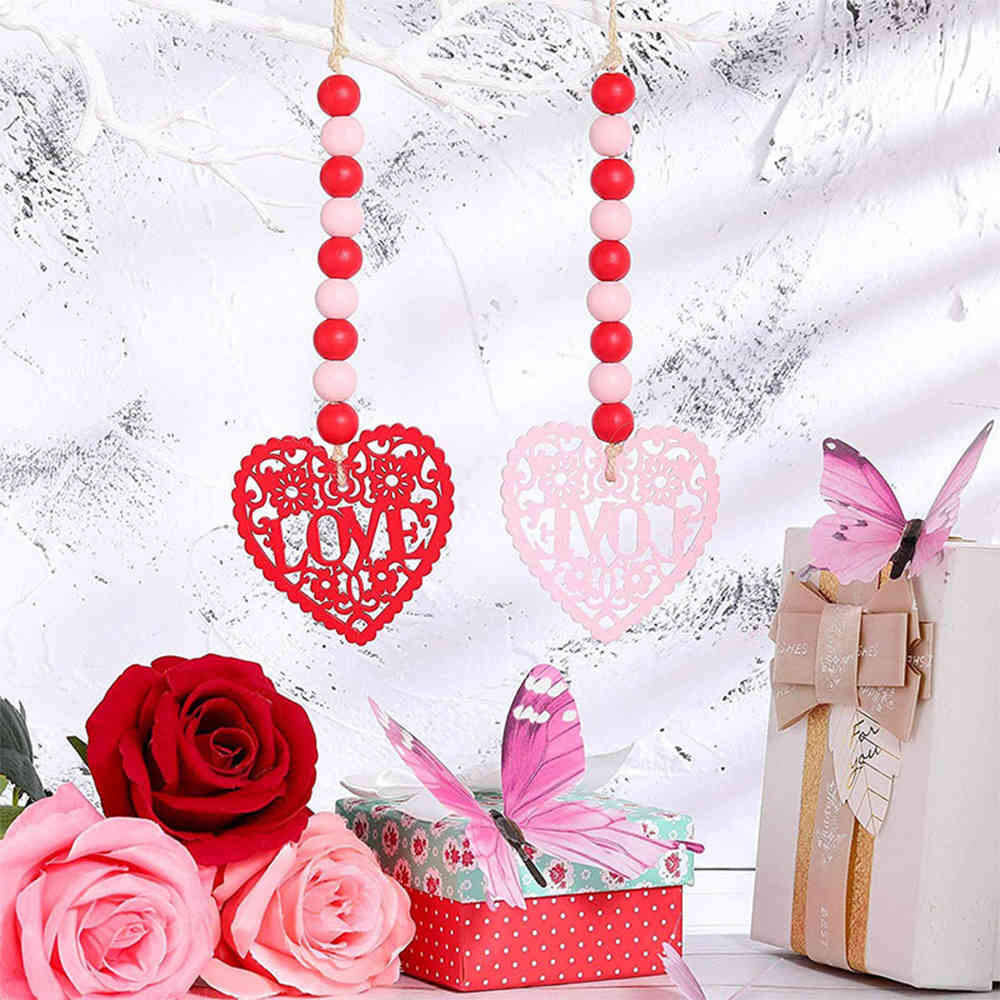 Wooden Beads Decorated on Valentine's Day Heart Shaped Wall Hanging Beaded Wreath Wedding Anniversary Party Gift Ornaments