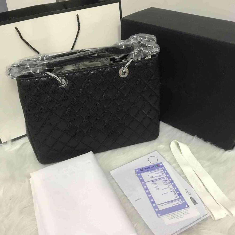 2021DesignerBags Handbags Imitation Brand Luxury Designs Women Hand Caviar Silver Cowhide Leather Top Quality Totes Fashion Shoulder Purse Come With
2021DesignerBags Handbags Imitation Brand Luxury Designs Women Hand Caviar Silver Cowhide Leather Top Quality Totes Fashion Shoulder Purse Come With