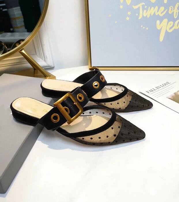 Fashion Women's Casual sandals flat base Beach slippers High quality Leather pointed shoes female comfortable Sandal D21920
Fashion Women's Casual sandals flat base Beach slippers High quality Leather pointed shoes female comfortable Sandal D21920