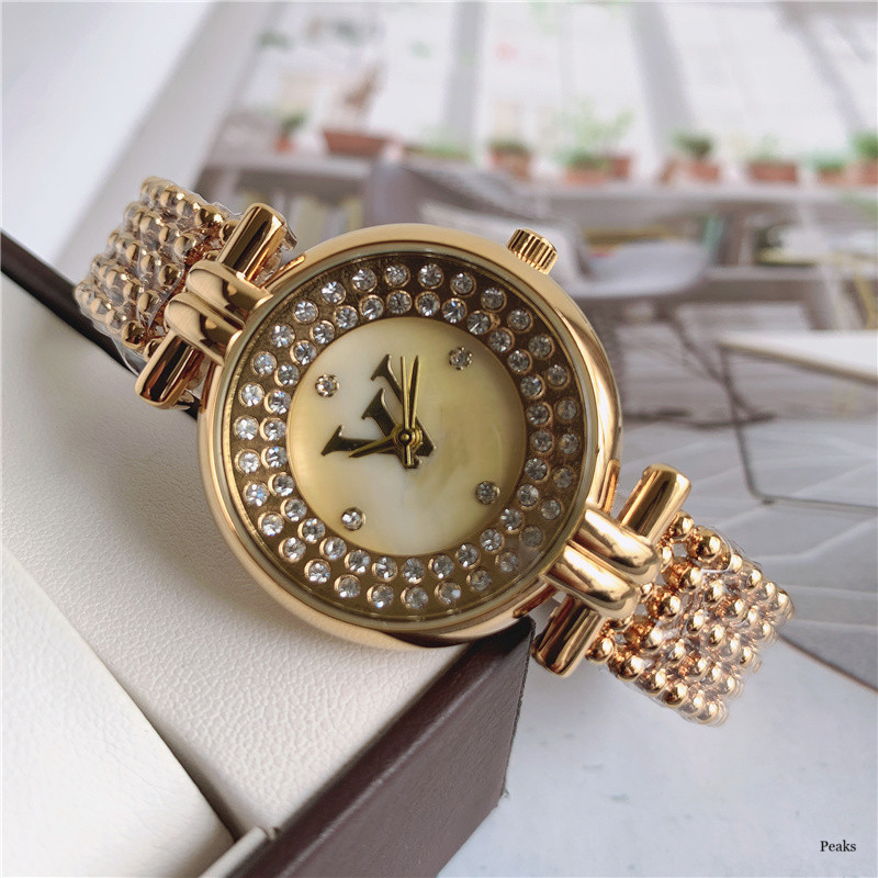 2021 high quality Three needle series 32mm size luxury watches womens Quartz Watch designer Wristwatch Diamond bezel Top Brand metal strap
2021 high quality Three needle series 32mm size luxury watches womens Quartz Watch designer Wristwatch Diamond bezel Top Brand metal strap