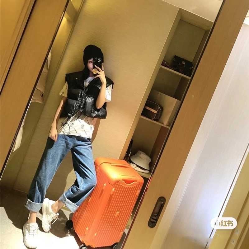 Down Coat Winter Women Fashion Women Clothes Light Warm 90% White Duck Down Filling Sleeves Detachable Women Jackets 210819