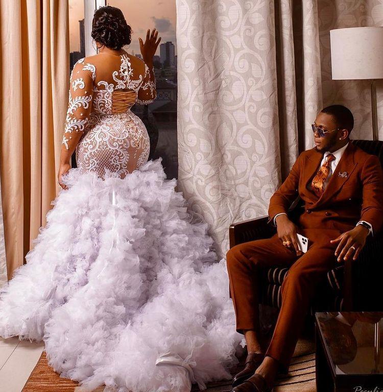 Plus Size Mermaid Wedding Dresses with Long Sleeve Sheer O-neck Lace-up Back African Aso Ebi Arabic Ruffles Train Bridal Dress