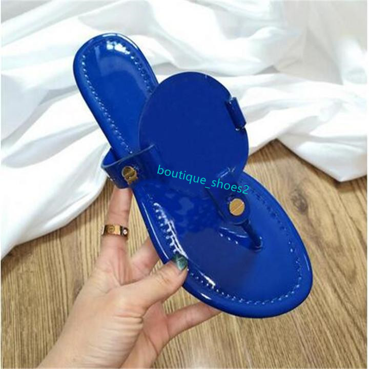 2021 burch design woman slippers sneakers double-layer lusso progettista sandals flat beach shoes outdoor travel fashion Tory slip TNF Cdn, Black;grey
2021 burch design woman slippers sneakers double-layer lusso progettista sandals flat beach shoes outdoor travel fashion Tory slip TNF Cdn, Black;grey