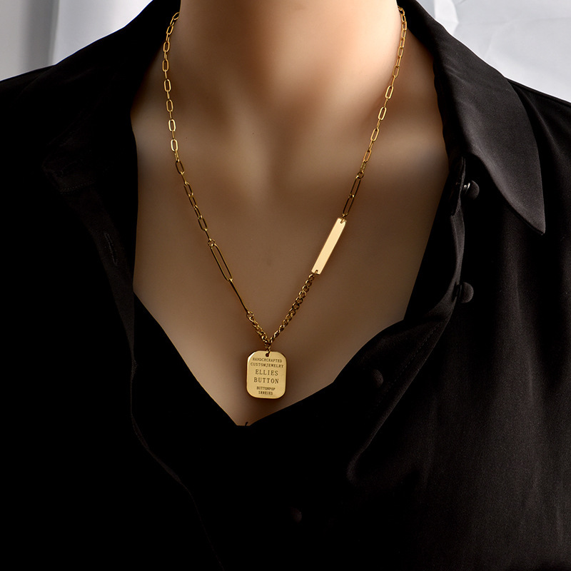2021New luxury necklaces unisex bathing square 18k titanium steel high sense simple personality long sweater chain tide wholesale designer lux
2021New luxury necklaces unisex bathing square 18k titanium steel high sense simple personality long sweater chain tide wholesale designer lux