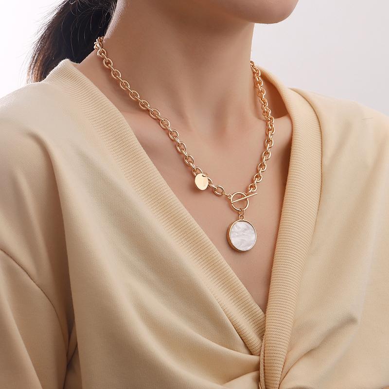Chokers Women's Round Pendant Necklace Punk Style Choker Jewelry Gift Fashionable And Elegant
Chokers Women's Round Pendant Necklace Punk Style Choker Jewelry Gift Fashionable And Elegant