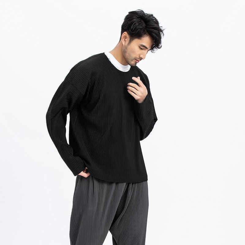 IEFB Men's Wear Japanese Stretch Fabric Pleated Loose Tops Round Collar Loose Long Sleeve T-shirt Male 9Y3057 210623