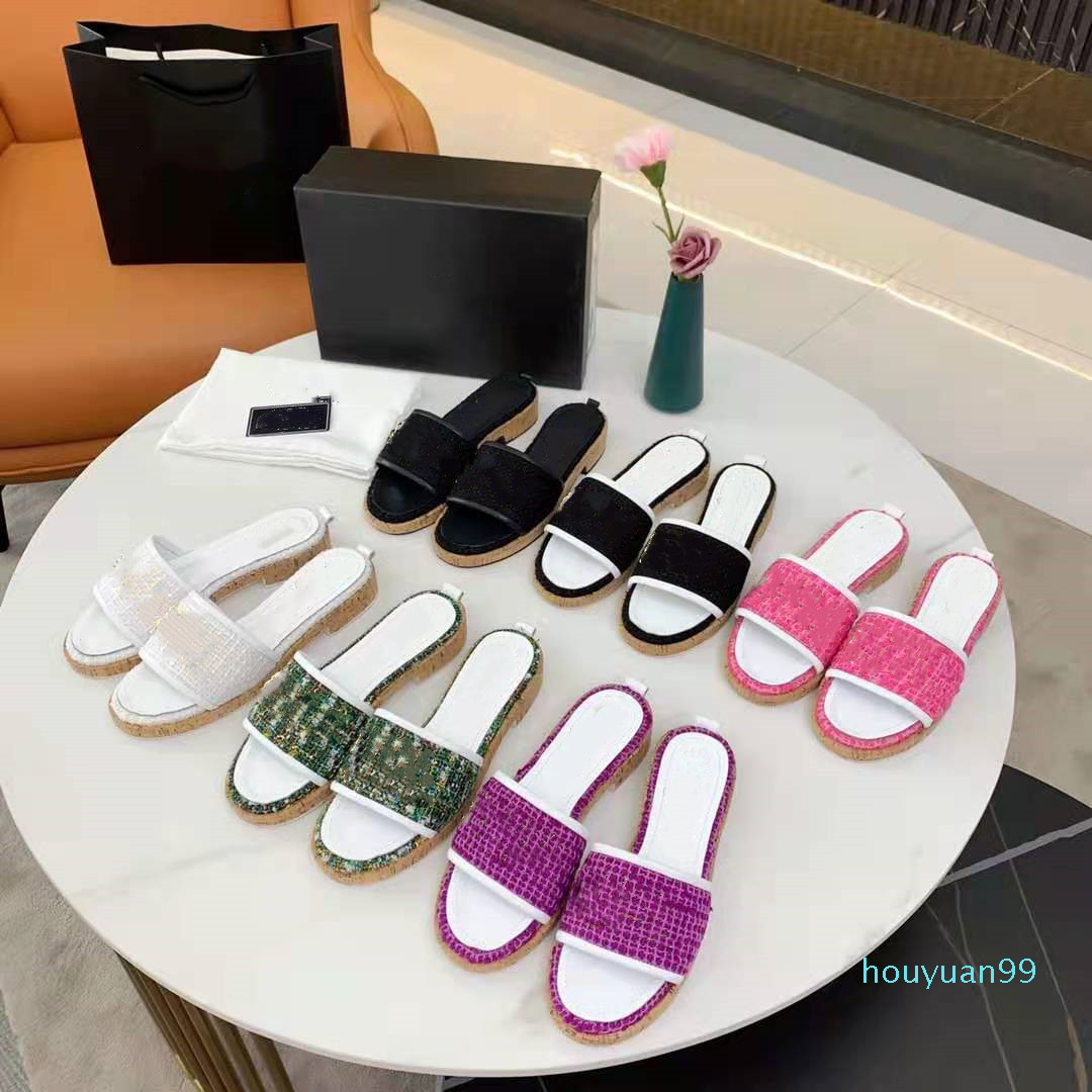 Fashion Luxury 2021 Italian Slipper Pearl Snake Print Slide Summer Wide Flat for Ladies Men Women Sandals Designer Shoes Free Gift, Black
Fashion Luxury 2021 Italian Slipper Pearl Snake Print Slide Summer Wide Flat for Ladies Men Women Sandals Designer Shoes Free Gift, Black