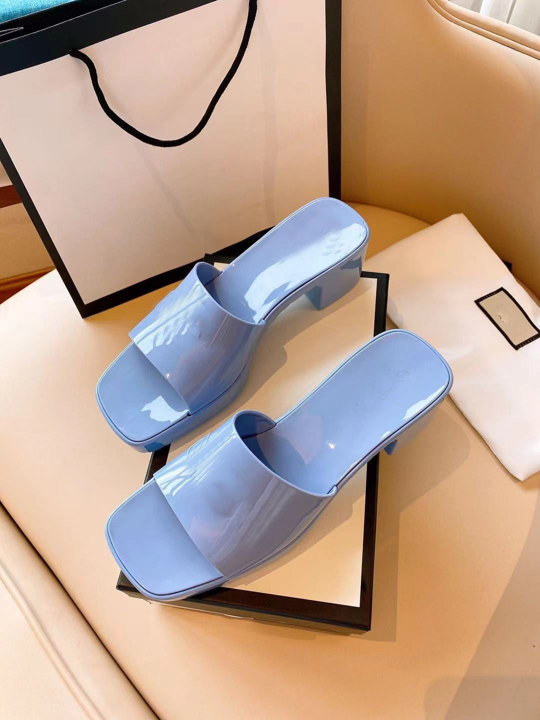2021 Luxury Designer women sandals Candy colors high heel shoes slipper flip flop plastic loafer, Khaki
2021 Luxury Designer women sandals Candy colors high heel shoes slipper flip flop plastic loafer, Khaki