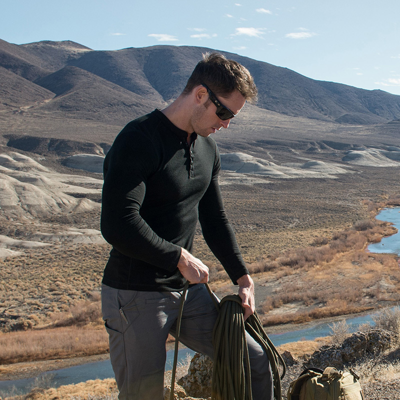 Huntsman Henley Men 100% Merino Wool Jersey Base Layer Long Sleeve Midweight Top Out door Warm Thermal TAD Style Clothes Shirt 210329