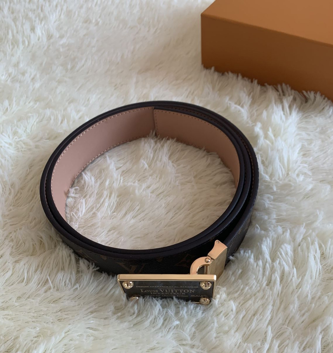 designers belt womens mens belts Fashion casual business metal buckle leather belts width 3.4cm, Black;brown
designers belt womens mens belts Fashion casual business metal buckle leather belts width 3.4cm, Black;brown