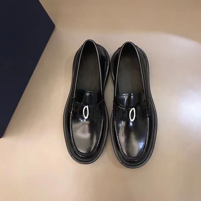 Fashion 21SS Oblique Mens Printed Platform high quality Sneakers Men Women Triple Vintage Trainer Casual Shoes Size 38-45 mkjpp0002
Fashion 21SS Oblique Mens Printed Platform high quality Sneakers Men Women Triple Vintage Trainer Casual Shoes Size 38-45 mkjpp0002