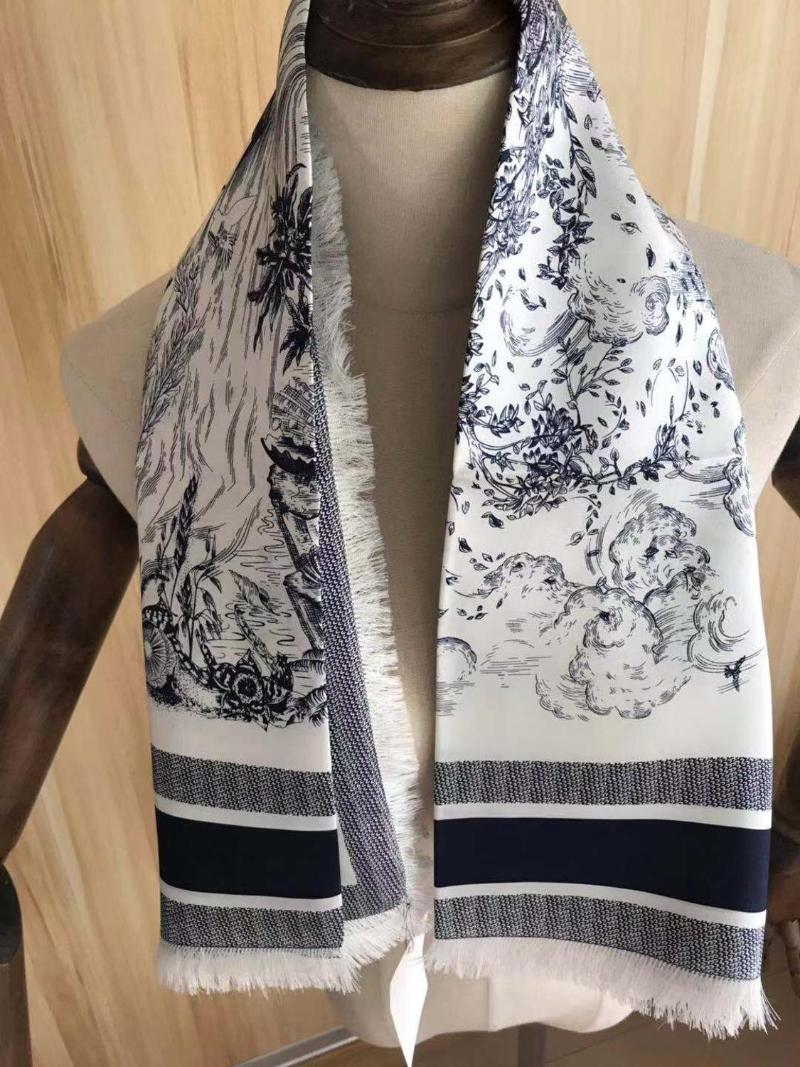 Scarves 2021 Arrival Fashion Elegant Classic Pattern 100% Silk Scarf 90*90 Cm Square Shawl Twill Wrap For Women
Scarves 2021 Arrival Fashion Elegant Classic Pattern 100% Silk Scarf 90*90 Cm Square Shawl Twill Wrap For Women