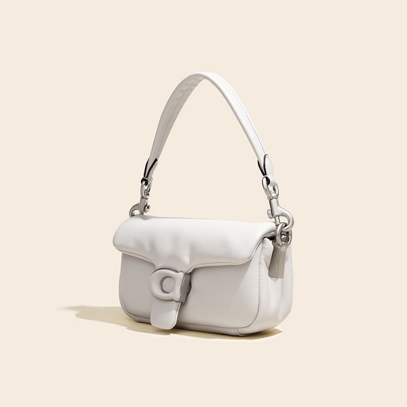 co-ach Leather women's bag 2021 new mini pillow cloud summer fashion One Shoulder Messenger Bag Storage Bags factory outlet Versatile luxury
co-ach Leather women's bag 2021 new mini pillow cloud summer fashion One Shoulder Messenger Bag Storage Bags factory outlet Versatile luxury