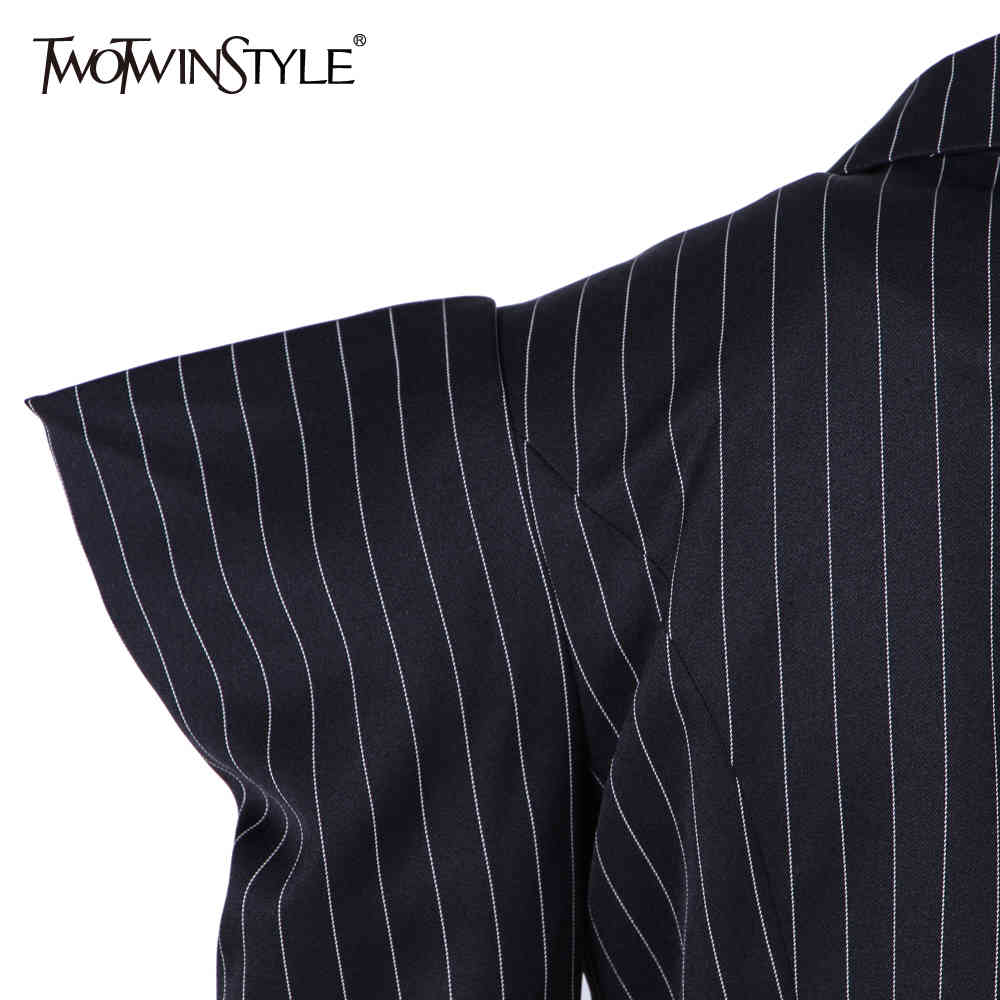 Black Striped Blazer Coat Female Long Sleeve Broad Shoulders Blazers Tops Women Fashion Clothes Autumn 210524