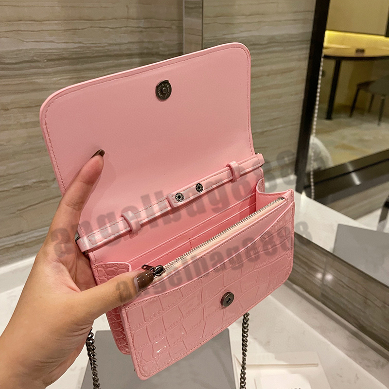 2021 Dionysian Chain Senior underarm Bags Ball-match Fashion Shoulder Handbags LADY chains phone bag temperament Crossbody wallet Metallic glossy