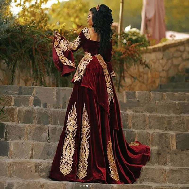 Moroccan Caftan Arabic Evening Dresses with Detachable Train Appliques Gold Lace Long Sleeve Mermaid Velvet Prom Party Gowns Formal Event Dress