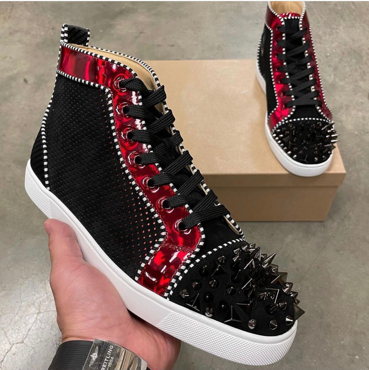 Perfect Nice Men Sneakers Shoes Red Bottom Casual Party Wedding Comfort Daily Skateboarding Luxury Designer Outdoor Trainer Discount Footwear EU35-46
Perfect Nice Men Sneakers Shoes Red Bottom Casual Party Wedding Comfort Daily Skateboarding Luxury Designer Outdoor Trainer Discount Footwear EU35-46