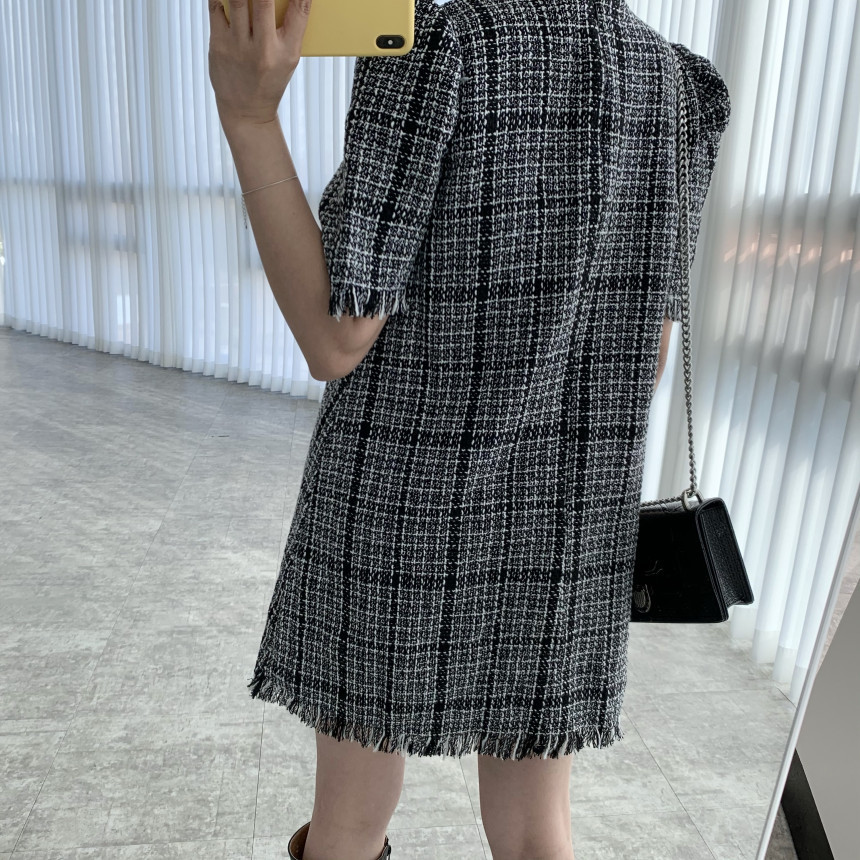 Chic Retro Women Plarid Woolen Dresses Spring Short Sleeve O-Neck Sexy Tassel Mini Dress With Belt Mujer Vestidos 210514