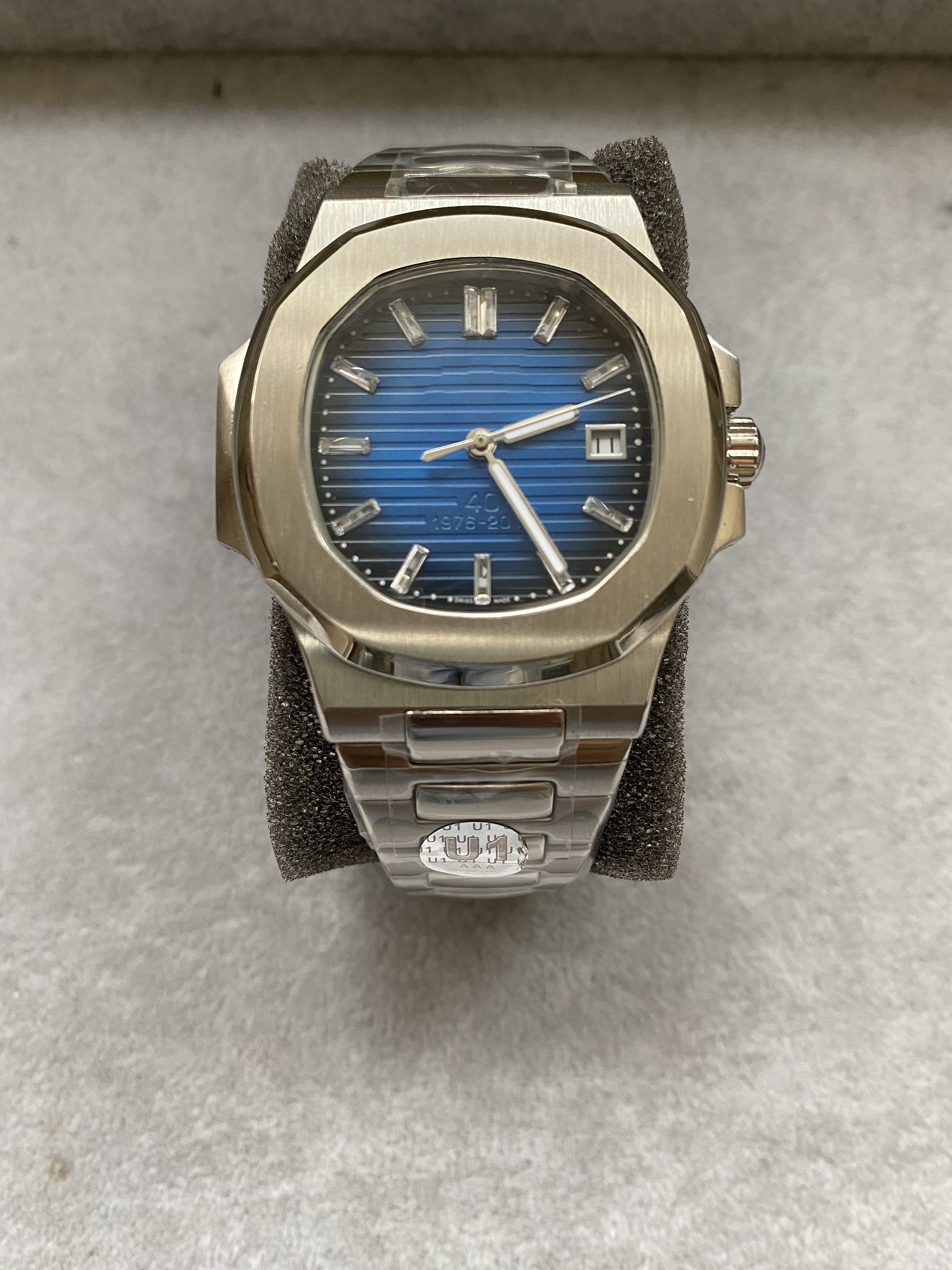 U1 top quality automatic mechanical watches male p 324 40th anniversary drill "luxury design movement elegant 40 mm blue gems in stainl, Slivery;brown
U1 top quality automatic mechanical watches male p 324 40th anniversary drill "luxury design movement elegant 40 mm blue gems in stainl, Slivery;brown