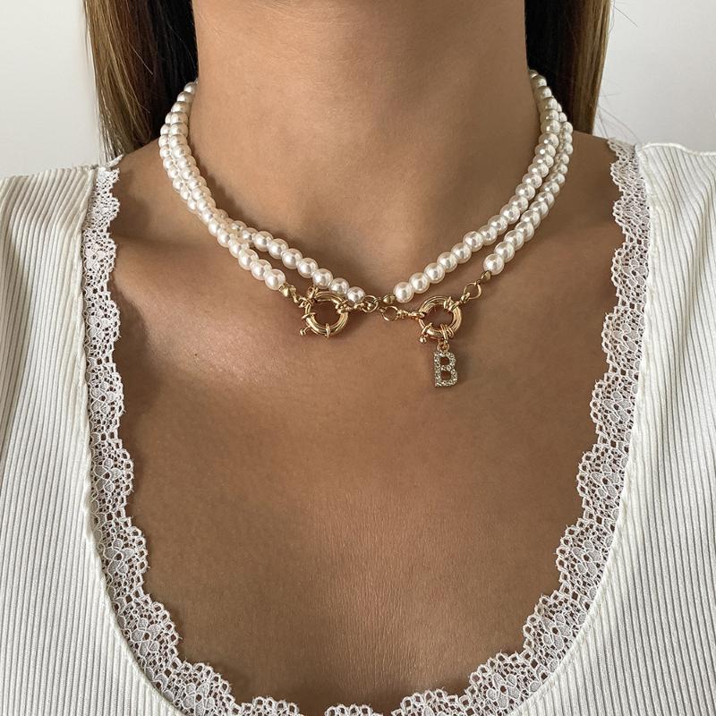 Chains Round Sailors Clasp Double Layered Imitation Pearls Beaded Necklace Spring Buckle Chokers With Rhinestone Letter B Pendant
Chains Round Sailors Clasp Double Layered Imitation Pearls Beaded Necklace Spring Buckle Chokers With Rhinestone Letter B Pendant