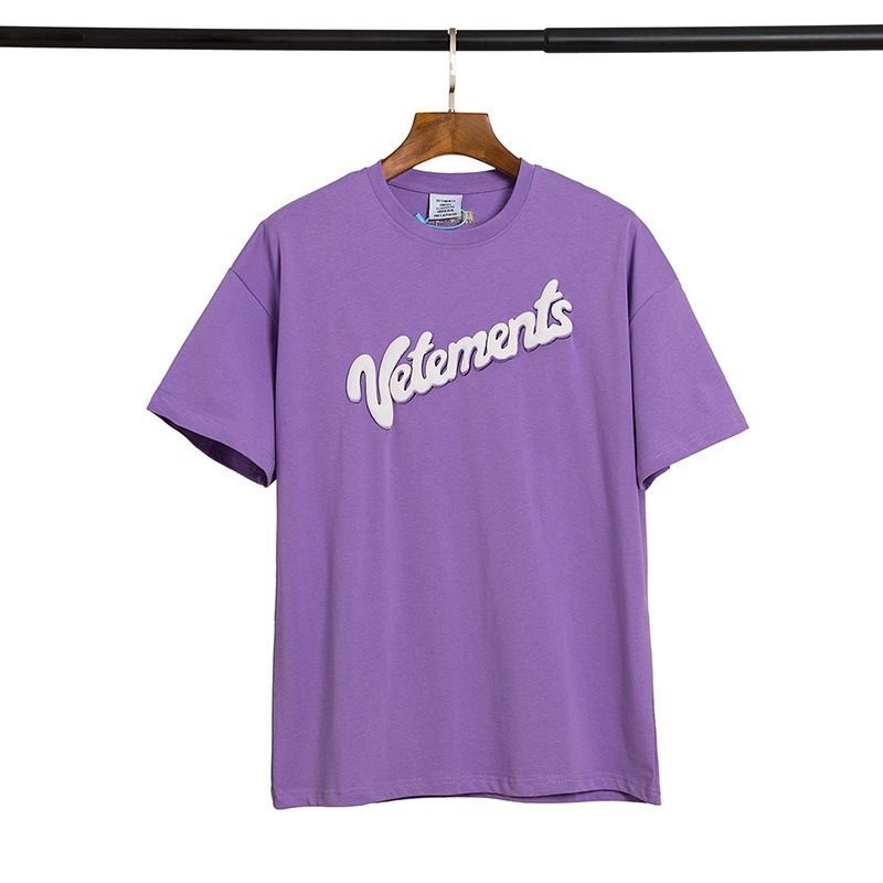 2021 Men Women Oversize High Street VETEMENTS T-shirts Cotton 3D Foam printing VTM Tee Vetements Embroidery Purple T shirt
2021 Men Women Oversize High Street VETEMENTS T-shirts Cotton 3D Foam printing VTM Tee Vetements Embroidery Purple T shirt