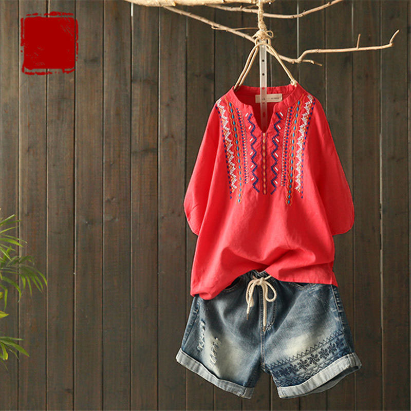 Summer Women Tshirt Plus Size Short Sleeve Loose Tshirts cotton linen Embroidery Vintage V-neck Tops Tee Shirt Femme Clothes D90 210512