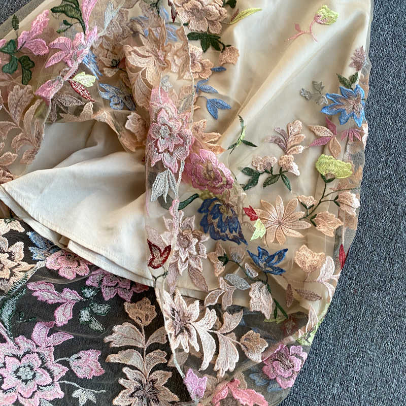 Fashion Women Embroidered Elegant Round Neck Short Sleeve Retro A-line Dress Lady Korean Vestidos De Mujer R354 210527