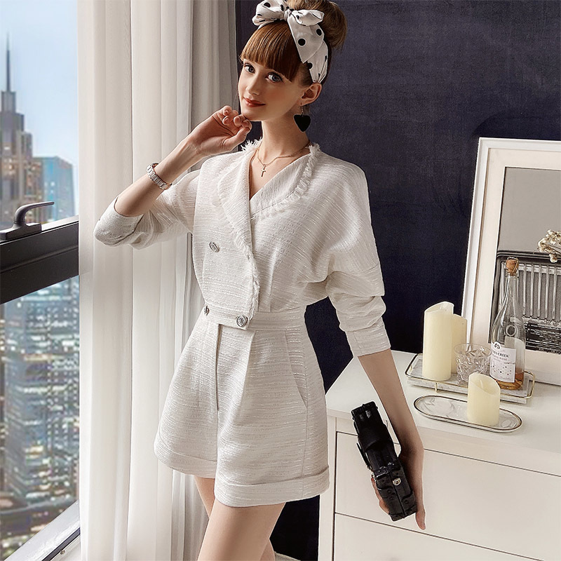 Dabuwawa Elegant Women Playsuits Short Sleeve Buttons Female Romper Jumpsuit Spring Summer Ladies Solid Overalls DO1AJP005 210520