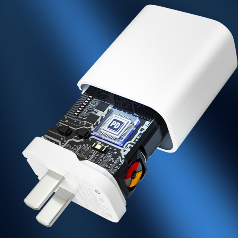 OEM Quality 18w 20W PD Wall Quick Charger USB-C Power Adapter for iP11 12 Pro Max iPad fast charging with logo
OEM Quality 18w 20W PD Wall Quick Charger USB-C Power Adapter for iP11 12 Pro Max iPad fast charging with logo