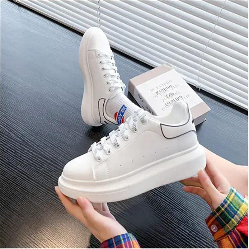 2021 spring and autumn fashion women shoes classic four-color casual platform white shoe size -40, Casual shoes
2021 spring and autumn fashion women shoes classic four-color casual platform white shoe size -40, Casual shoes