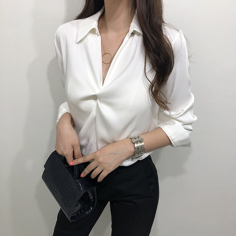 Stylish V-Neck Women Chic Slim Blouses Fashion All Match Solid Tops Office Lady Brief Feminine Shirts 210421