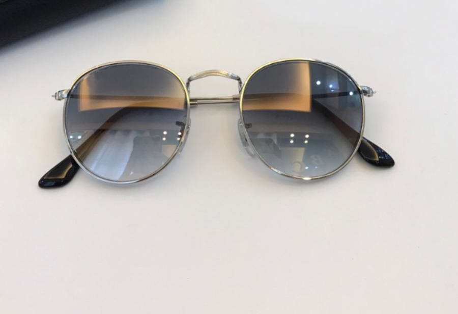 Retro Round Sunglasses Silver Metal Frame Grey Shaded unisex Classic Sun Glasses UV400 Protection Eyewear with box
Retro Round Sunglasses Silver Metal Frame Grey Shaded unisex Classic Sun Glasses UV400 Protection Eyewear with box