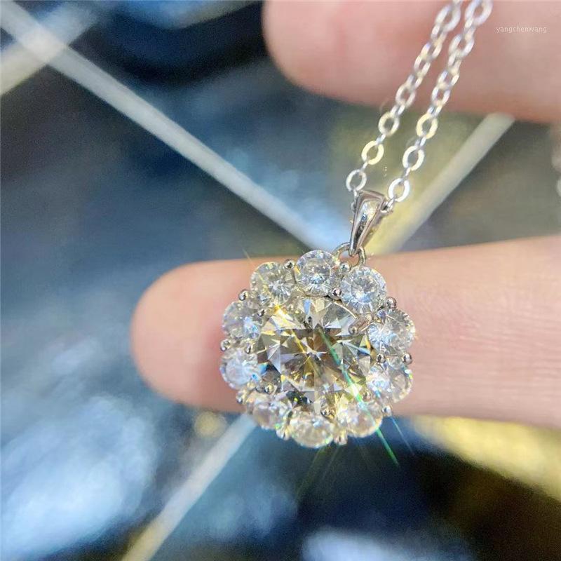 Chains Passed Diamond Test Round Moissanite Necklace 925 Sterling Silver Women Fashion Temperament Company Dinner Party Jewelry
Chains Passed Diamond Test Round Moissanite Necklace 925 Sterling Silver Women Fashion Temperament Company Dinner Party Jewelry