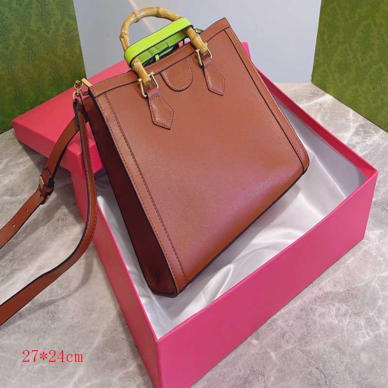 Women Bags 21AW Hot Classical Female designer Fashion Style designers Unisex Handbags Fashion Grace Men Shoulder bags 9 Color Available, Customer order
Women Bags 21AW Hot Classical Female designer Fashion Style designers Unisex Handbags Fashion Grace Men Shoulder bags 9 Color Available, Customer order
