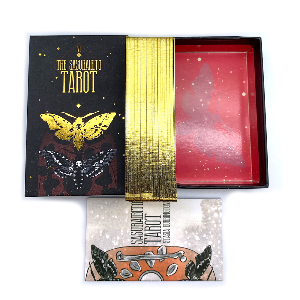 The Sasuraibito Tarot 78 Card Deck and 63-page guidebook Original Divination Gilt edge beautiful sturdy lidded box featuring
The Sasuraibito Tarot 78 Card Deck and 63-page guidebook Original Divination Gilt edge beautiful sturdy lidded box featuring