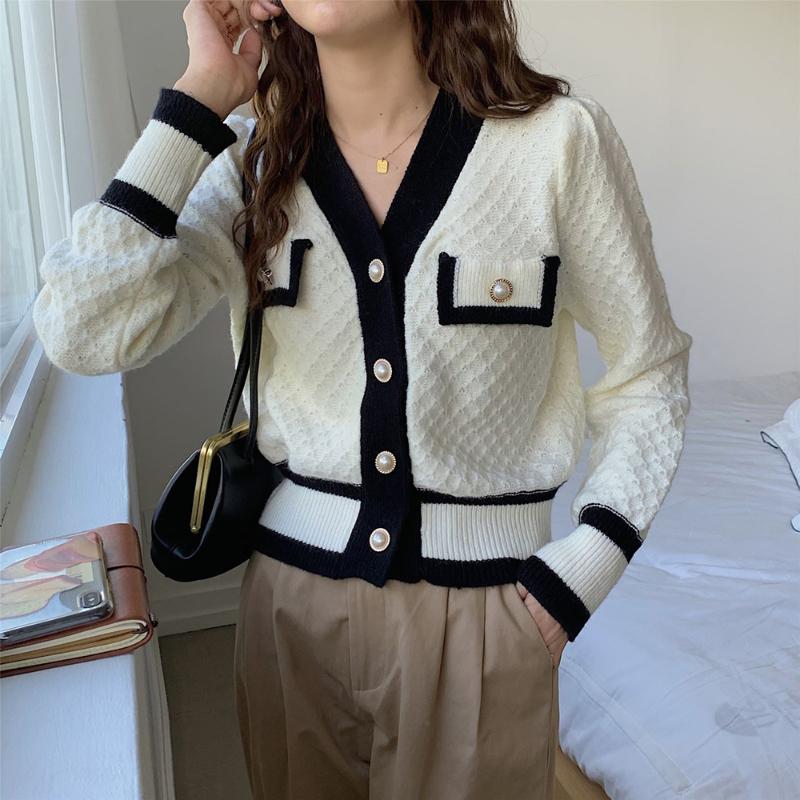Women's Knits & Tees Croysier Cardigan 2021 Fashion Women Winter Contrast Color Trim V Neck Long Sleeve Pocket Button Up Knitted Sweater, White
Women's Knits & Tees Croysier Cardigan 2021 Fashion Women Winter Contrast Color Trim V Neck Long Sleeve Pocket Button Up Knitted Sweater, White