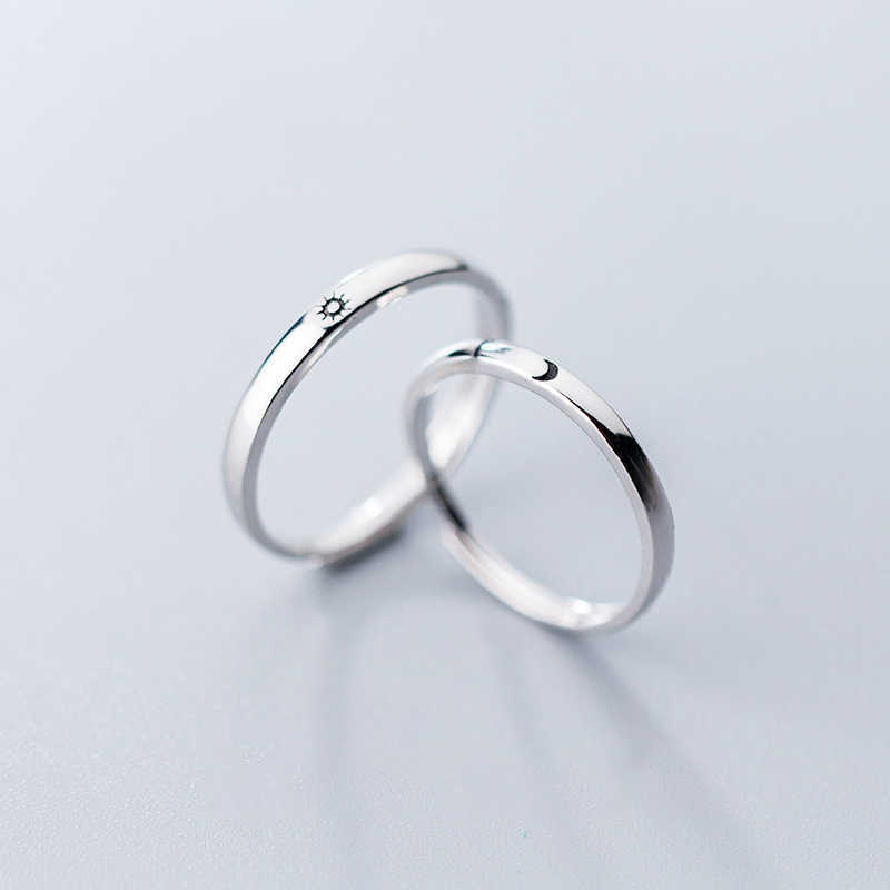 Genuine 925 Sterling Silver Classic Romantic Adjustable Sun & Moon Couple Lover Finger Ring For Women Wedding Jewelry 210707
Genuine 925 Sterling Silver Classic Romantic Adjustable Sun & Moon Couple Lover Finger Ring For Women Wedding Jewelry 210707