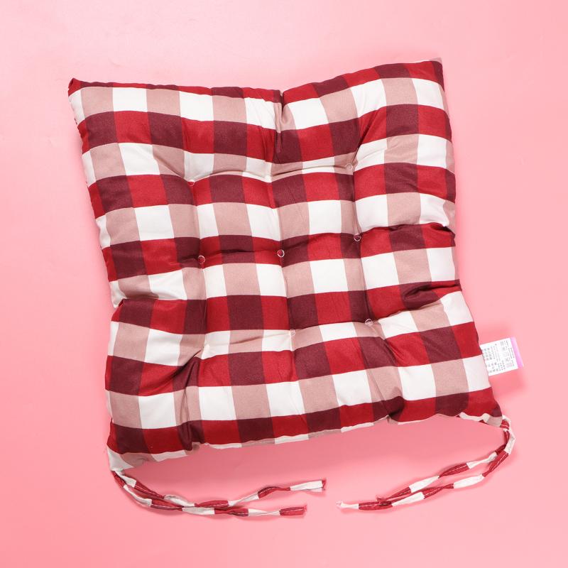 Cushion/Decorative Pillow 2pcs Home Seat Cushion Warm Grid Pattern Tatami (Red + Grey)
Cushion/Decorative Pillow 2pcs Home Seat Cushion Warm Grid Pattern Tatami (Red + Grey)