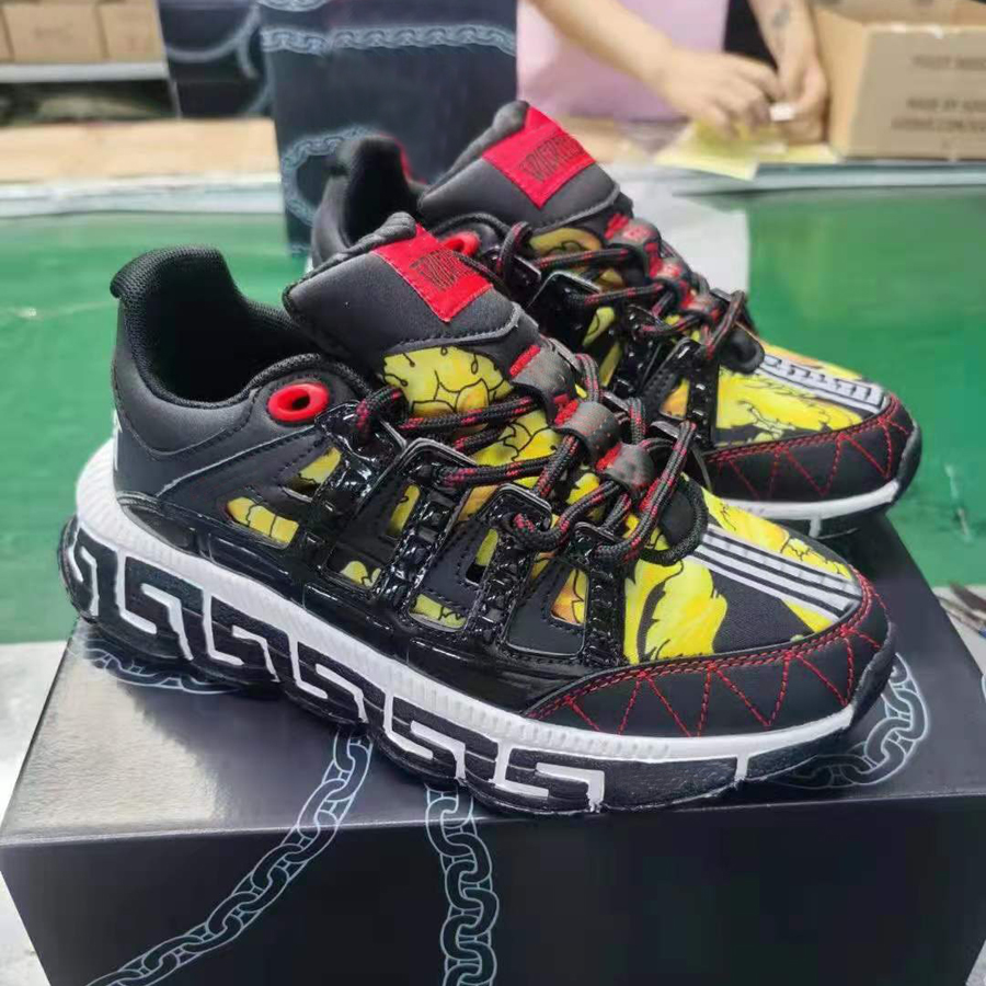 High quality Comfortable 4.0 shock casual shoes platform Old dad leather Trigreca Sneakers for men women luxury mens Reaction desingners cha, Black
High quality Comfortable 4.0 shock casual shoes platform Old dad leather Trigreca Sneakers for men women luxury mens Reaction desingners cha, Black