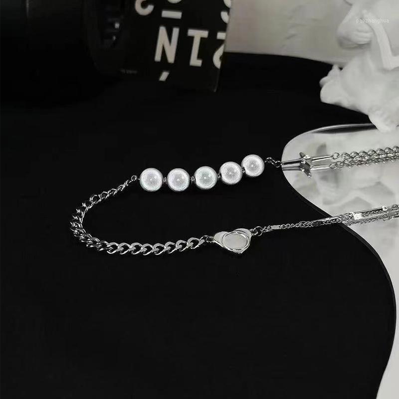 Chains Luminous Pearl Necklace Creative Fashion Choker Chain Beaded Cross For Women Girls Elegant Jewelry Accessories Gifts, Silver
Chains Luminous Pearl Necklace Creative Fashion Choker Chain Beaded Cross For Women Girls Elegant Jewelry Accessories Gifts, Silver