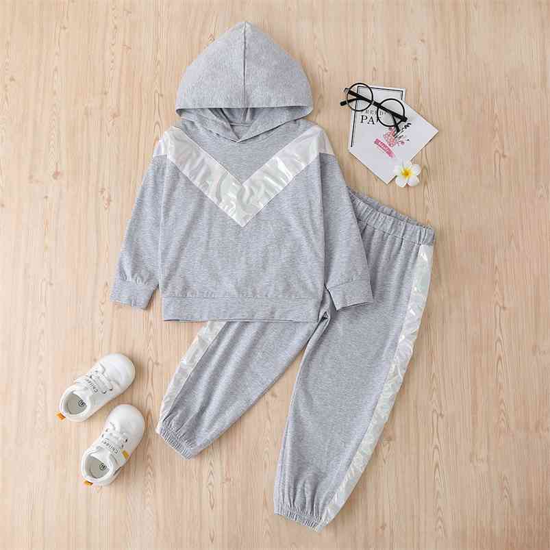 Winter Children Sets Casual Long Sleeve gRAY Hoodies Patchwork Trousers Dresses 2Pcs Girls Clothes 18M-6T 210629
Winter Children Sets Casual Long Sleeve gRAY Hoodies Patchwork Trousers Dresses 2Pcs Girls Clothes 18M-6T 210629