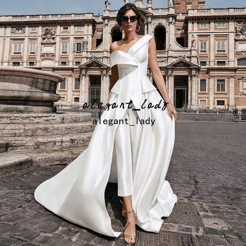 Off Shoulder Outdoor Wedding Dress Jumpsuit with Train 2022 Matte Stain Modern Outfit Beach Country Bridal Pant Suit Robes