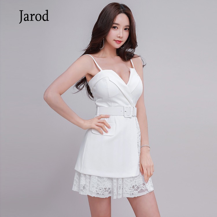 Women Summer Sexy V-Neck Spaghetti Strap Party Vintage Dresses Lace Patchwork Sleeveless white Elegant High Waist Mini Dress 210518
Women Summer Sexy V-Neck Spaghetti Strap Party Vintage Dresses Lace Patchwork Sleeveless white Elegant High Waist Mini Dress 210518