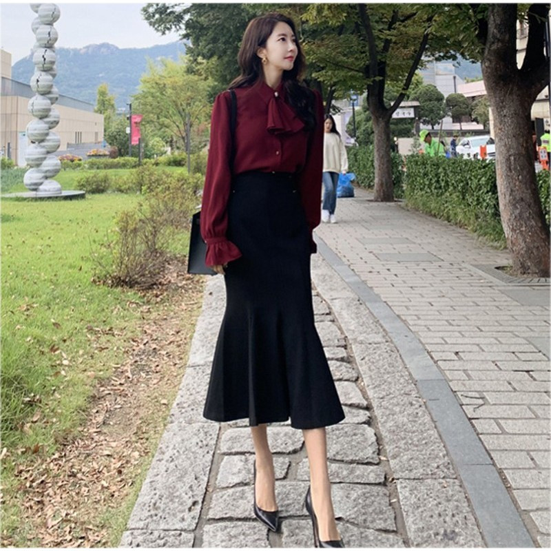 Autumn winter Fashion Suits Women's Elegant Long Sleeve Blouse Shirt+ fishtail bag hip skirt suit Two Pieces Sets, Black;gray
Autumn winter Fashion Suits Women's Elegant Long Sleeve Blouse Shirt+ fishtail bag hip skirt suit Two Pieces Sets, Black;gray